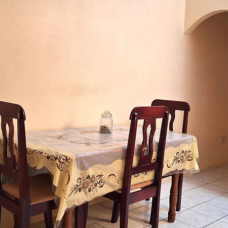 Sleeping Bueaty Gest House Hotel Soufriere Ngoại thất bức ảnh